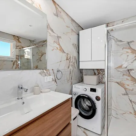 Amazing Views, Chic Duplex